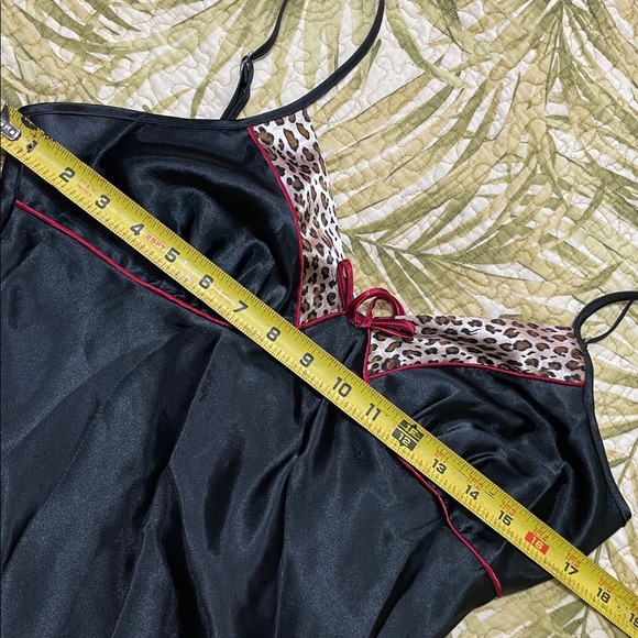Leopard trim, satin slipped dress or nightgown - Picture 5 of 7